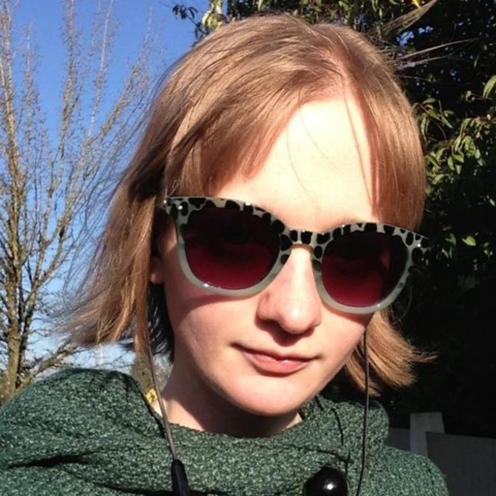 Meet your Posher, Laurie